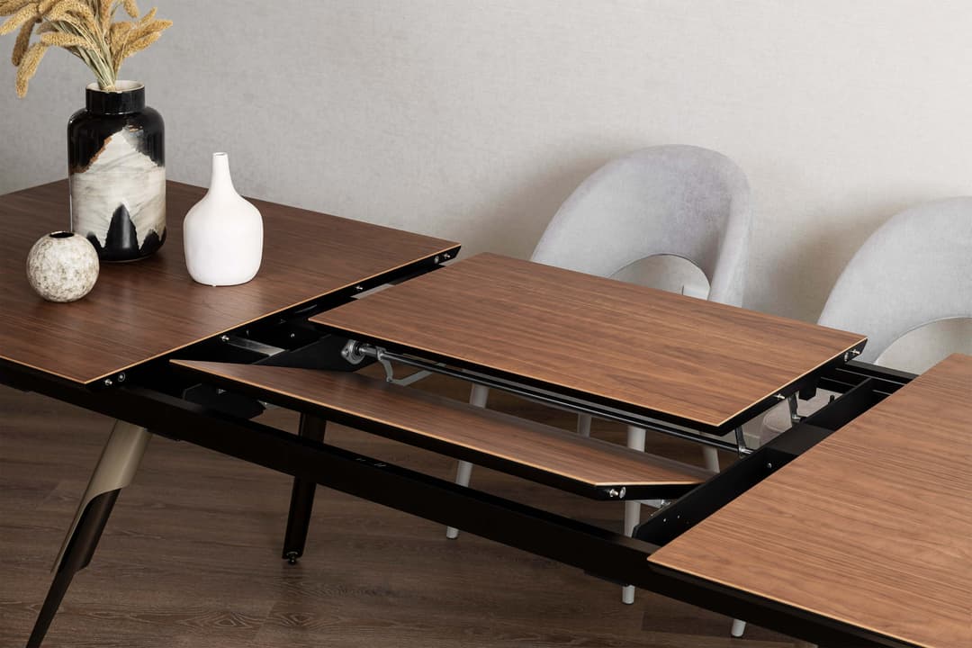 Expading Surfaces